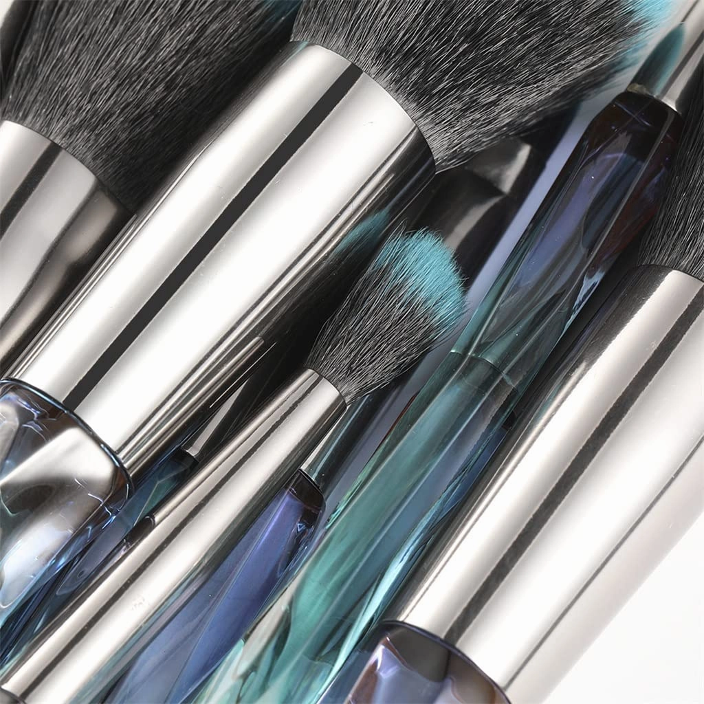 10 Pieces Professional Makeup Brush Set Cosmetics Blush Foundation Brush Eye Shadow Lip Brow Makeup Brush Set(Black)
