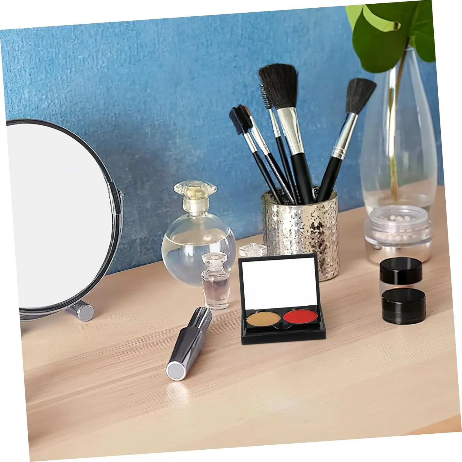 3 Sets Portable Eyeshadow Cases Refillable Empty Eyeshadow Boxes for Makeup Organization Compact Design for Travel for Creams and Powders
