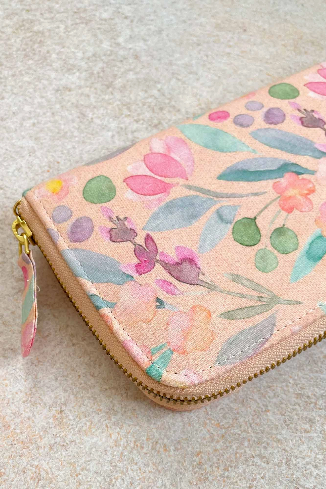 Cynthia Floral Wallet - Peach
