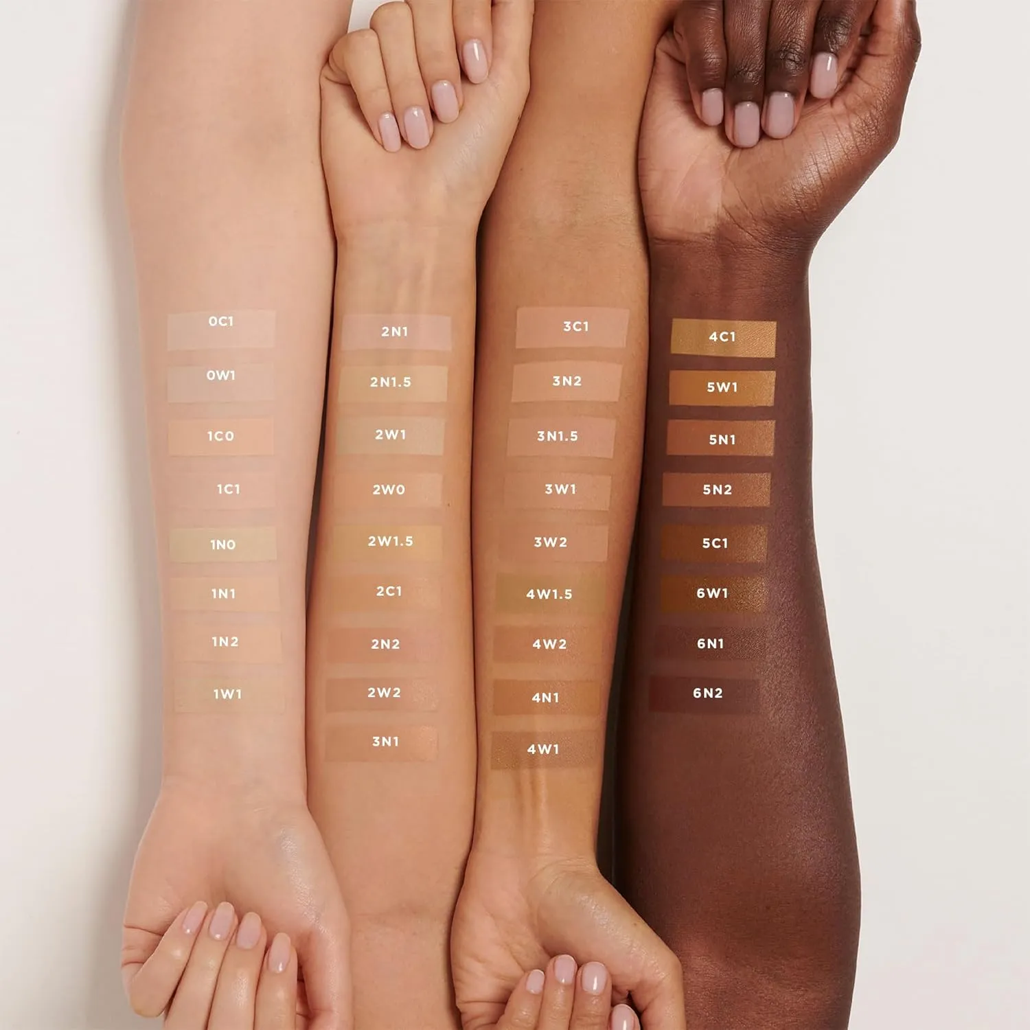 Laura Mercier Flawless Lumière Foundation, 15HR Hydration, Medium to Full Coverage, Breathable Formula, Improves the Look of Dull and Dry Skin, Luminous Finish, Non-Comedogenic, Vitamin C Infused