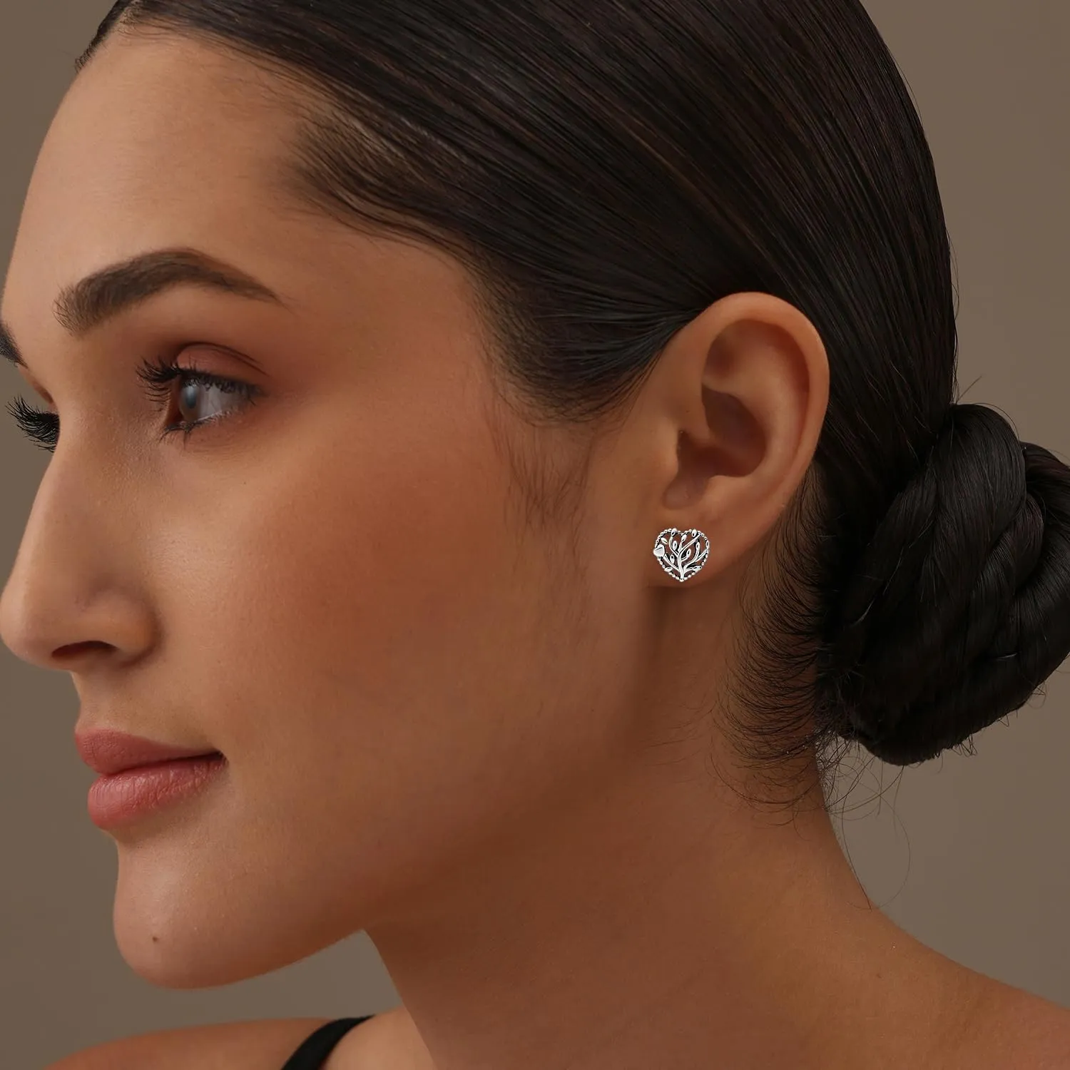 LeCalla 925 Sterling Silver Heart Stud Earrings Jewelry Lightweight Love Heart Shaped Earring for Women Valentines Day Gifts for Her