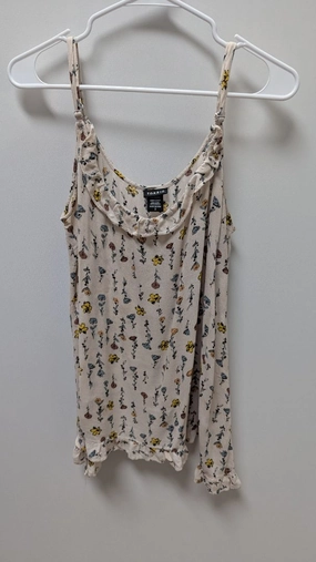 Torrid Light Pink Flower Pattern Sleeveless Blouse