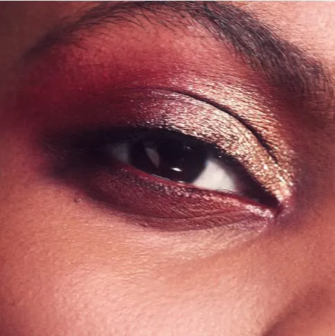 Victoria Beckham Beauty Lid Lustre Crystal Infused Eye Shadow (Mink)