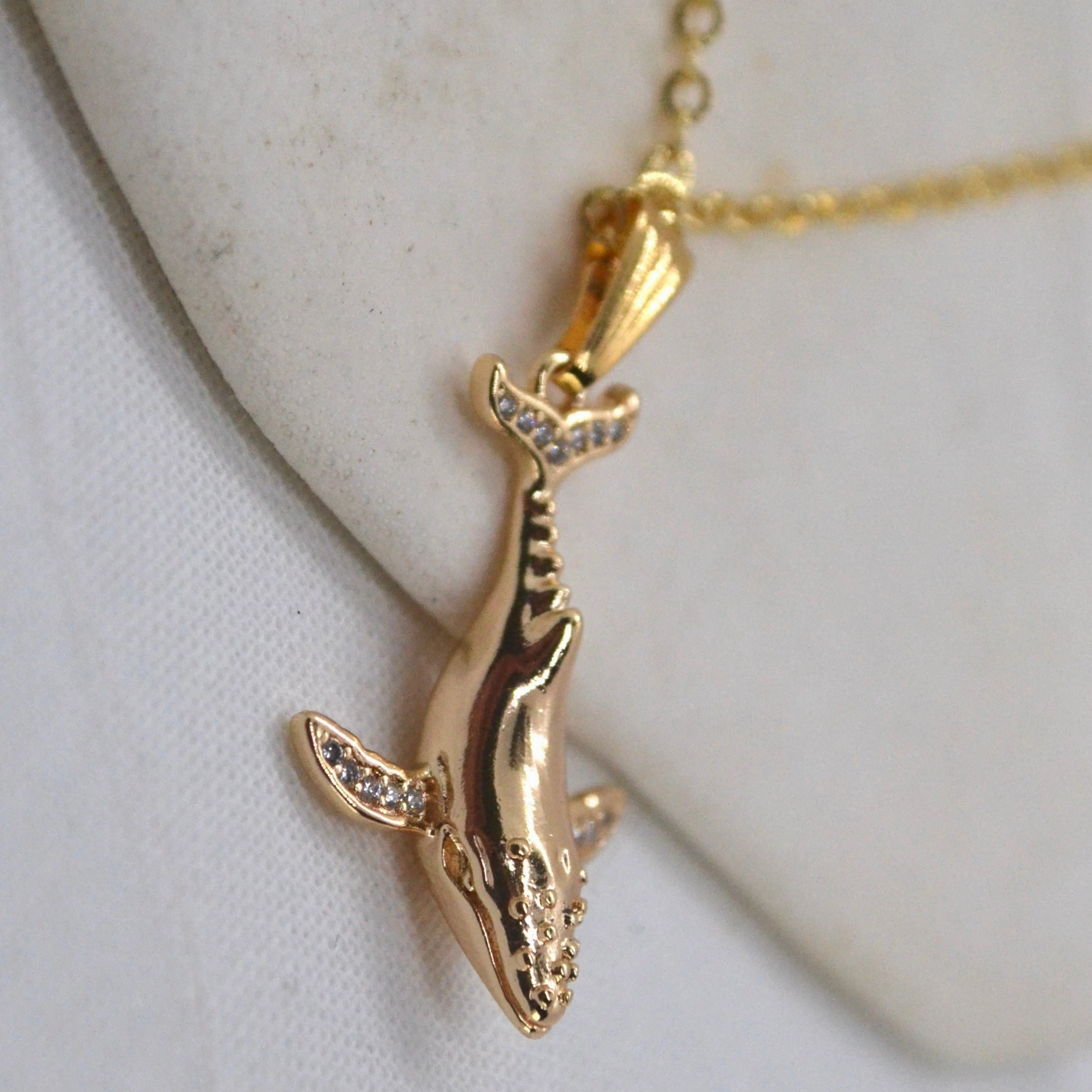 Willy | Whale Pendant Necklace