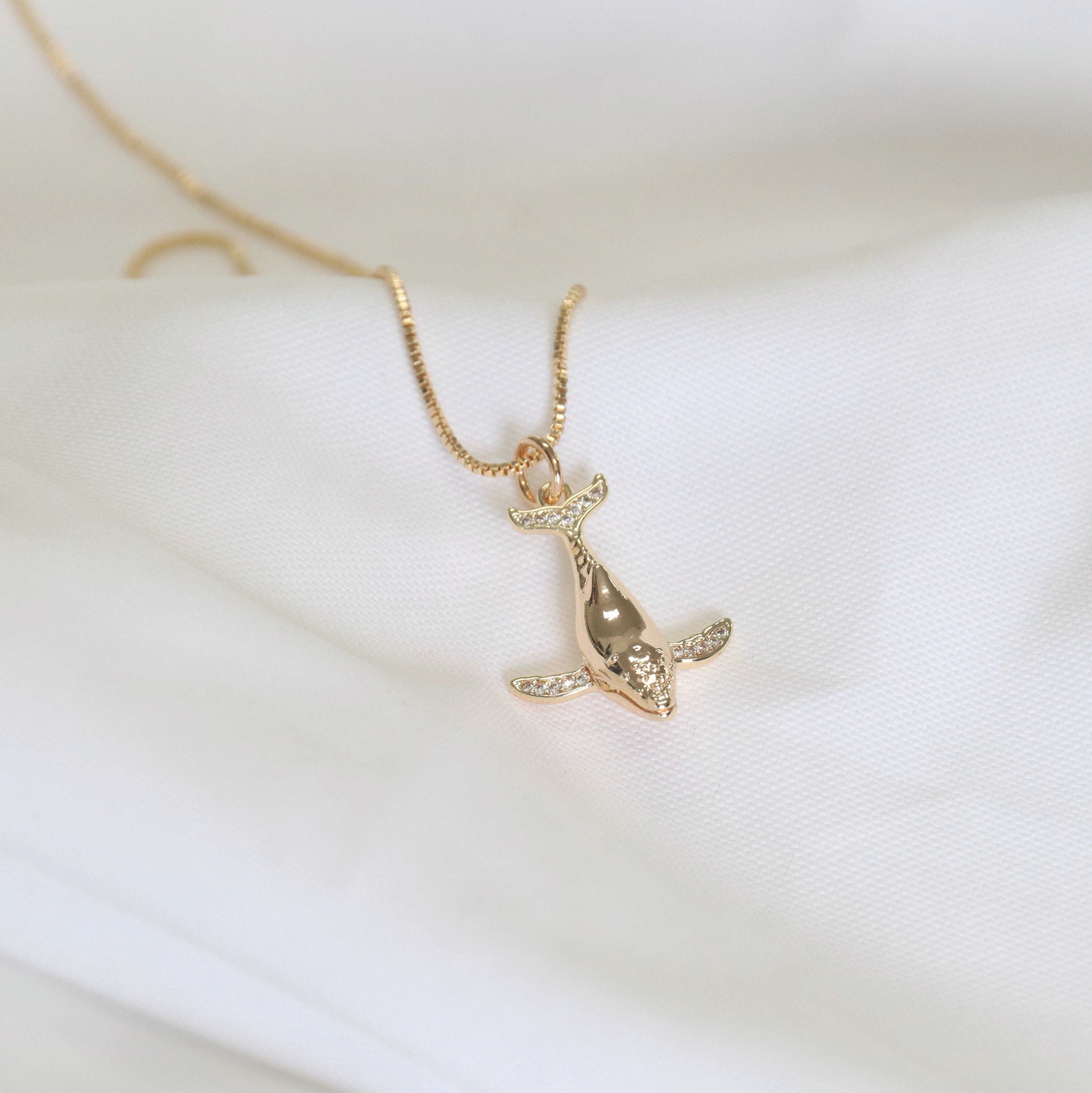 Willy | Whale Pendant Necklace